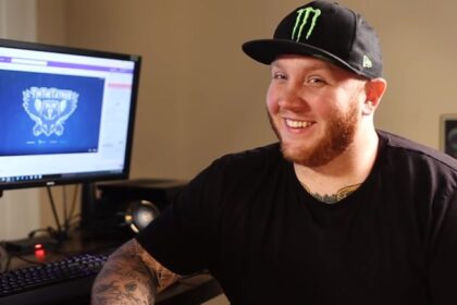 TimTheTatman earns over $4,500 from Uno wagers with Ninja and CouRage on Twitch